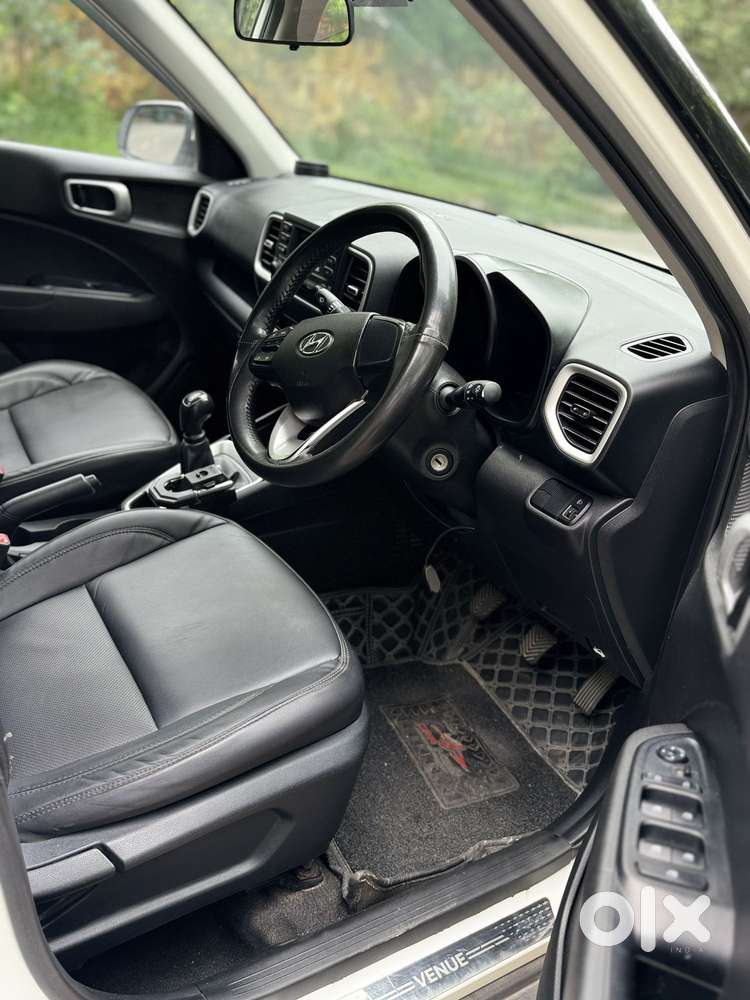 Hyundai Venue S 1.2 Petrol, 2022, Petrol