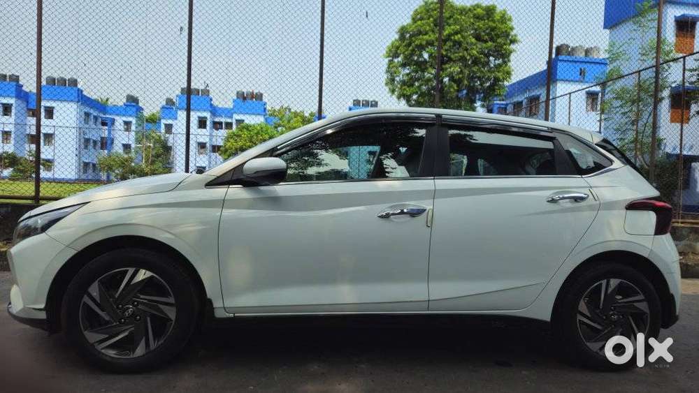Hyundai I20 Asta (o) 1.2 Mt, 2022, Petrol