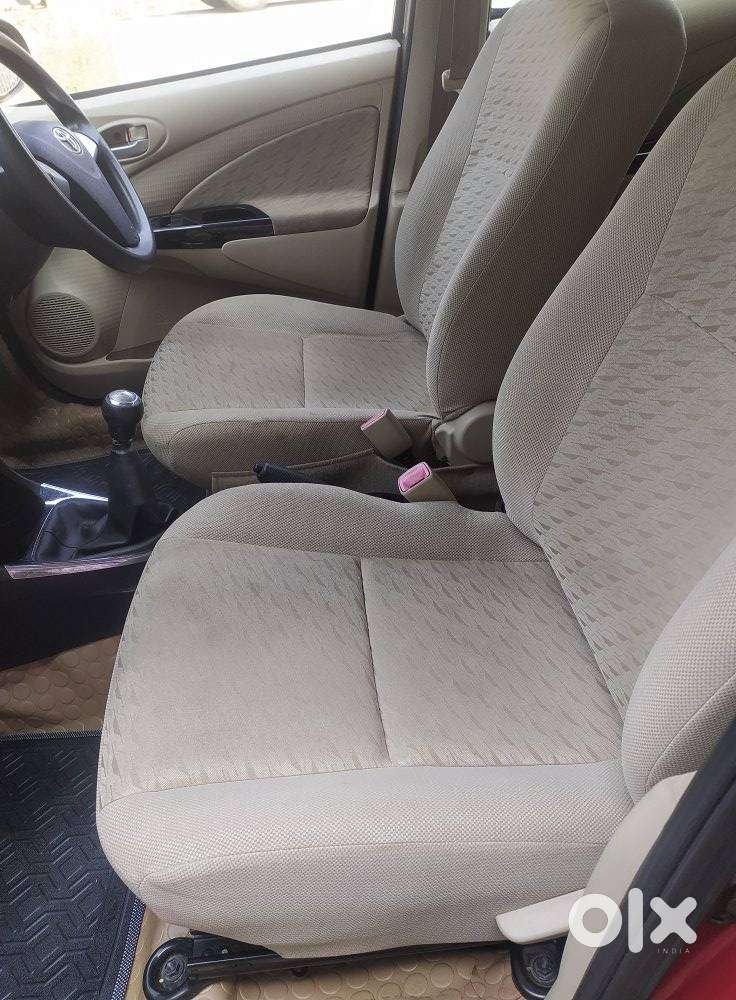 Toyota Etios Liva V Limited, 2019, Petrol