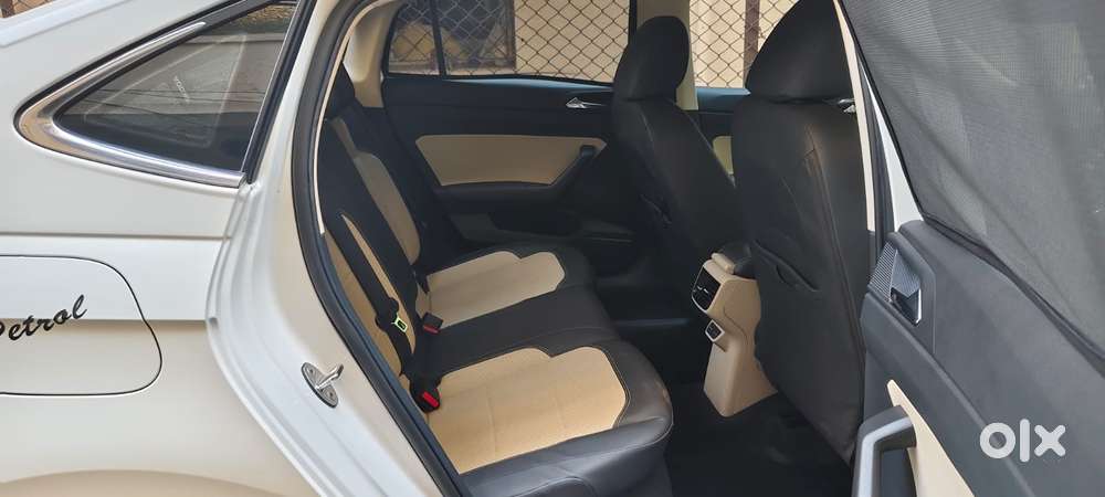 Skoda Slavia Style 1.0l Tsi At, 2022, Petrol