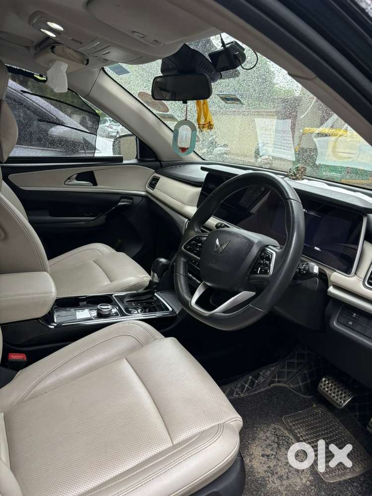 Mahindra Xuv700 Petrol 2022