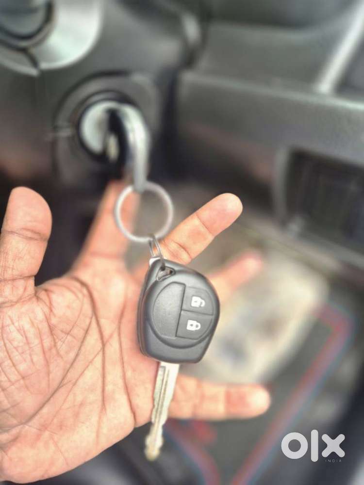 Maruti Suzuki Swift 1.2 Lxi (o), 2015, Petrol
