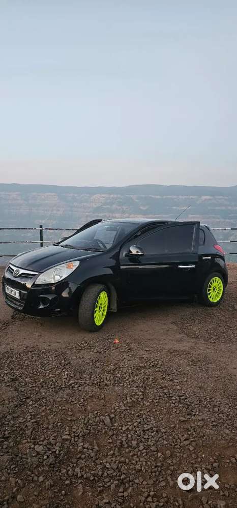Hyundai I20 Asta 2011 Sunroof Car