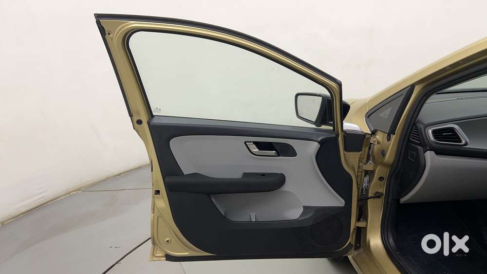 Tata Altroz Xz, 2020, Petrol