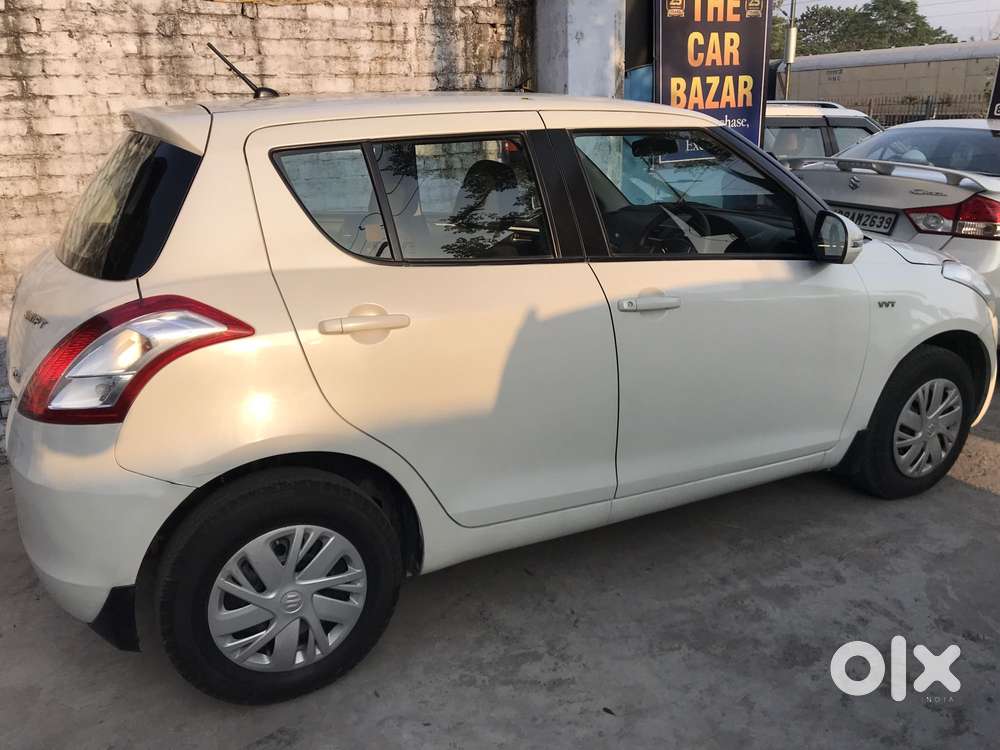 Maruti Suzuki Swift Vxi Glory Limited Edition, 2012, Petrol