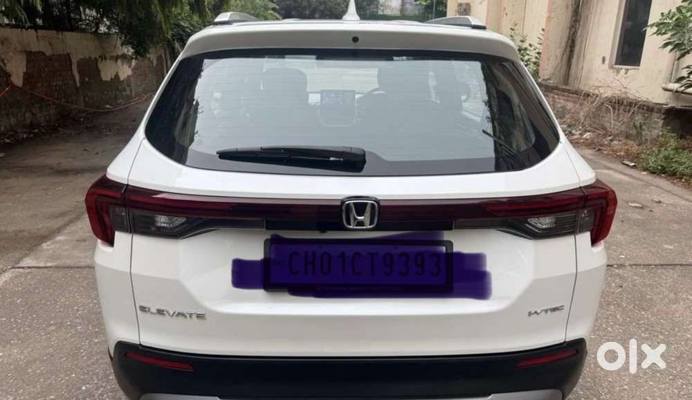 For Sale - 2025  Honda Elevate  Zx Cvt  Top Model  6500 Km