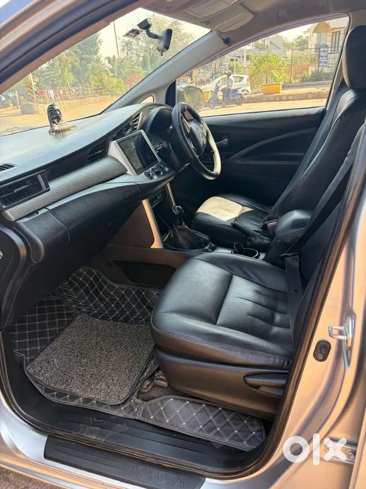 Toyota Innova Crysta 2.4 G 2017