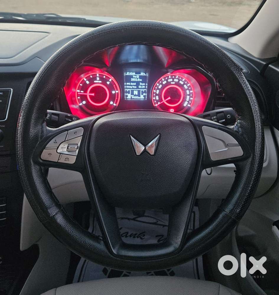 Mahindra Xuv700 2.2 Mx Diesel Mt 5 Str, 2023, Diesel