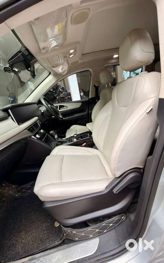 Mahindra Xuv700 2.2 Ax 7 Diesel Mt Luxury Pack Str, 2022, Diesel