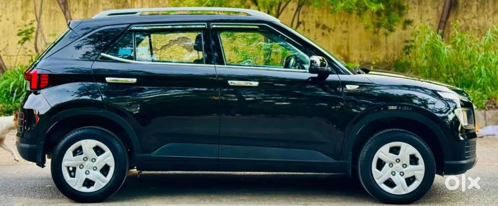 Hyundai Venue S 1.2 Petrol, 2022, Petrol