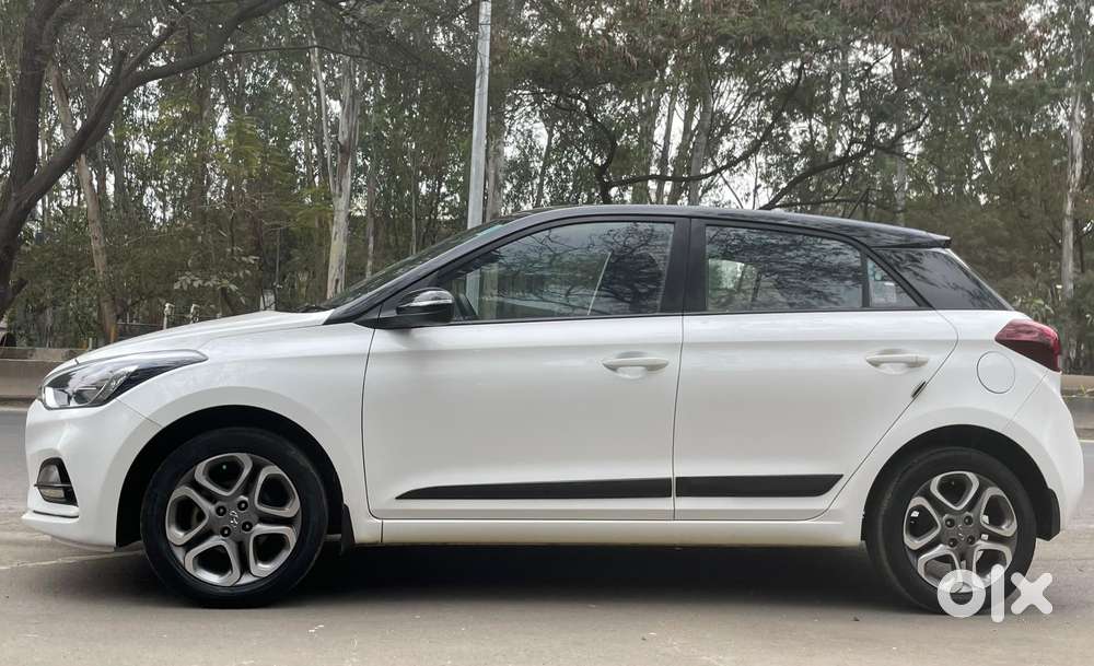Hyundai New I20 1.2 Sportz Ivt Dual Tone, 2019, Petrol