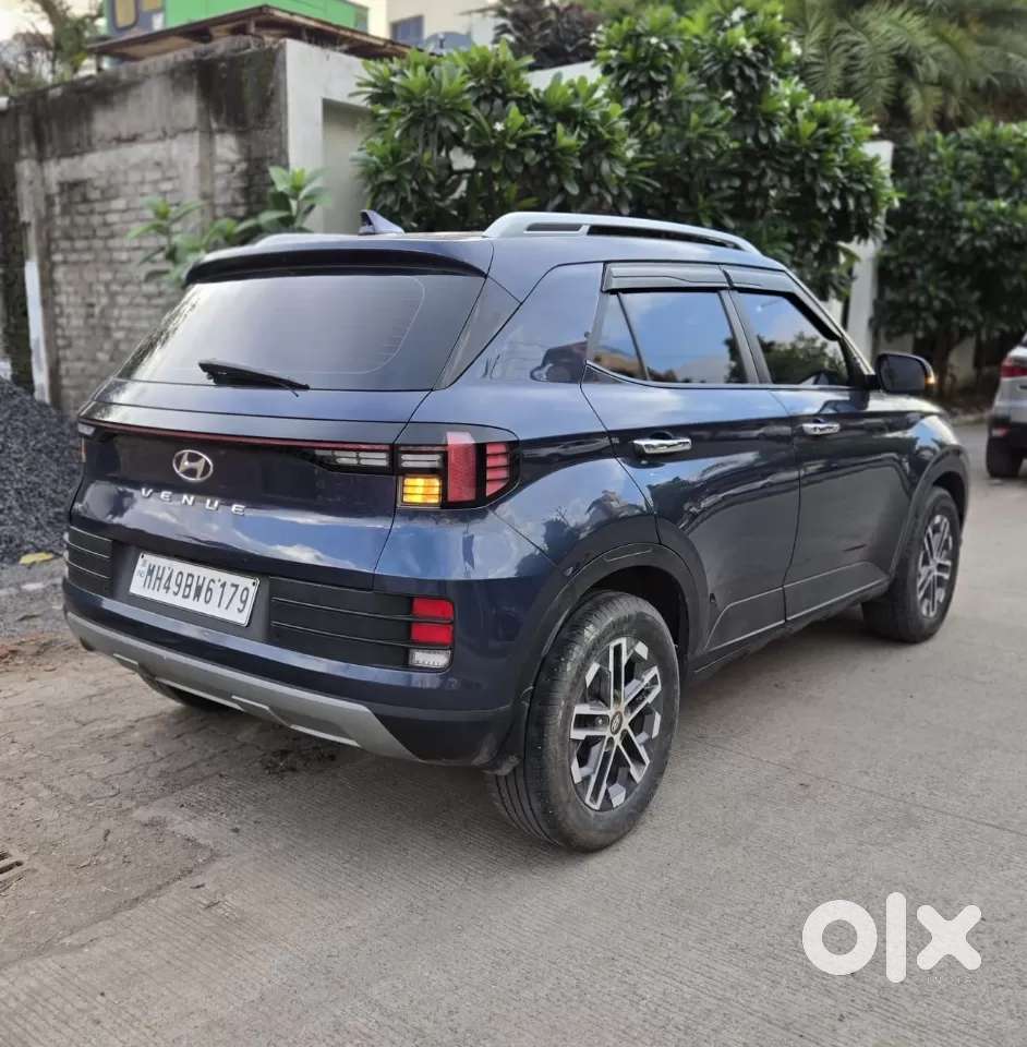 Hyundai Venue Sx (o) Mt 1.5 Diesel, 2023, Diesel