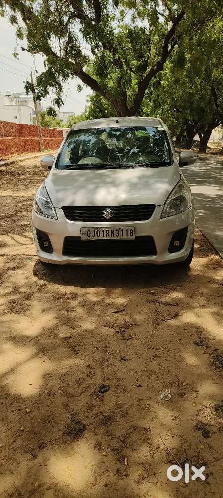 Maruti Suzuki Ertiga 2015 Cng & Hybrids 78850 Km Driven,lovato Cng Kit