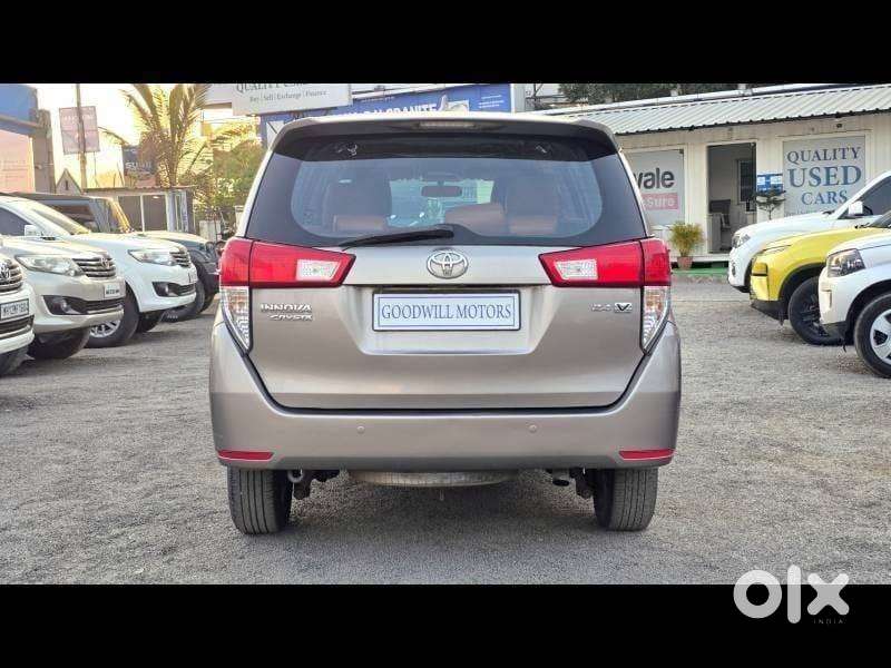 Toyota Innova Crysta 2.4 Vx Mt 8s, 2016, Diesel