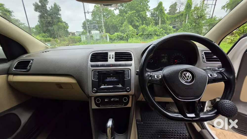 Volkswagen Vento Highline 2016