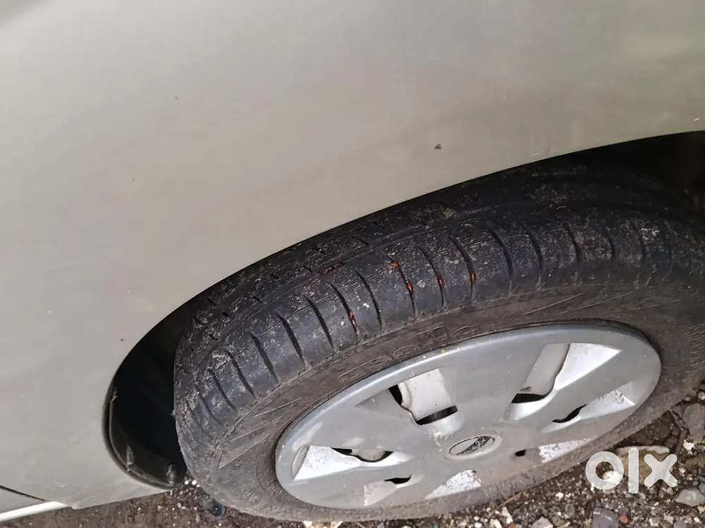 Ajunt Sell New Battery,4 80% Tyre Power Steering Power Window
