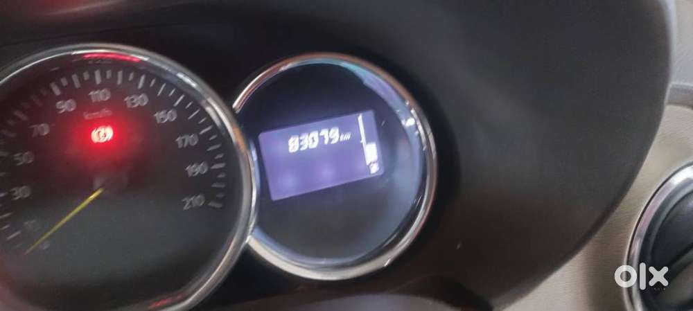 Renault Lodgy 2015 Diesel  Well Maintained  Fancy Number  Excellent