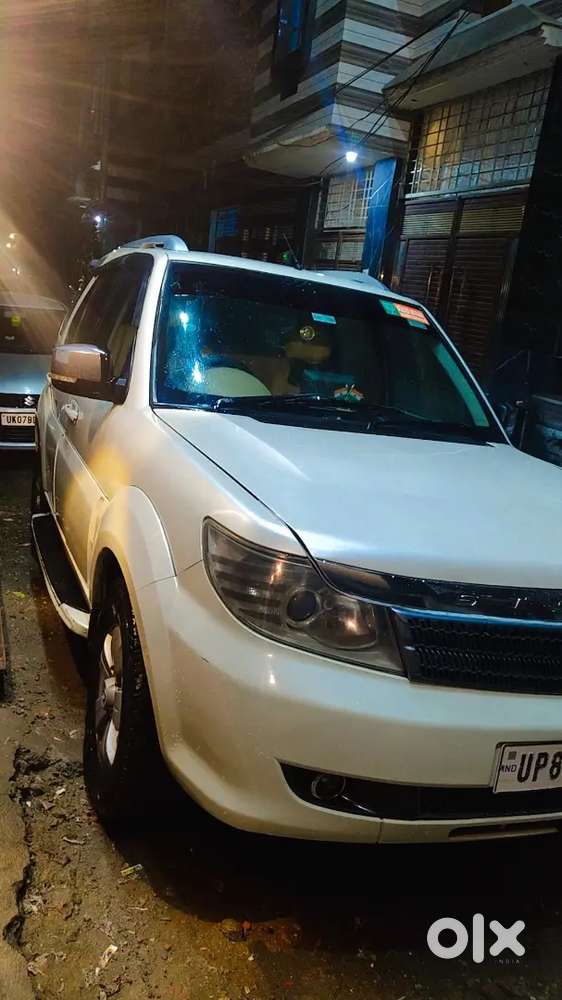 Tata Safari Storme 2014