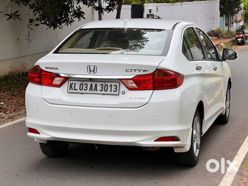 Honda City 1.5 V 4th Gen I-vtec Mt, 2016, Petrol