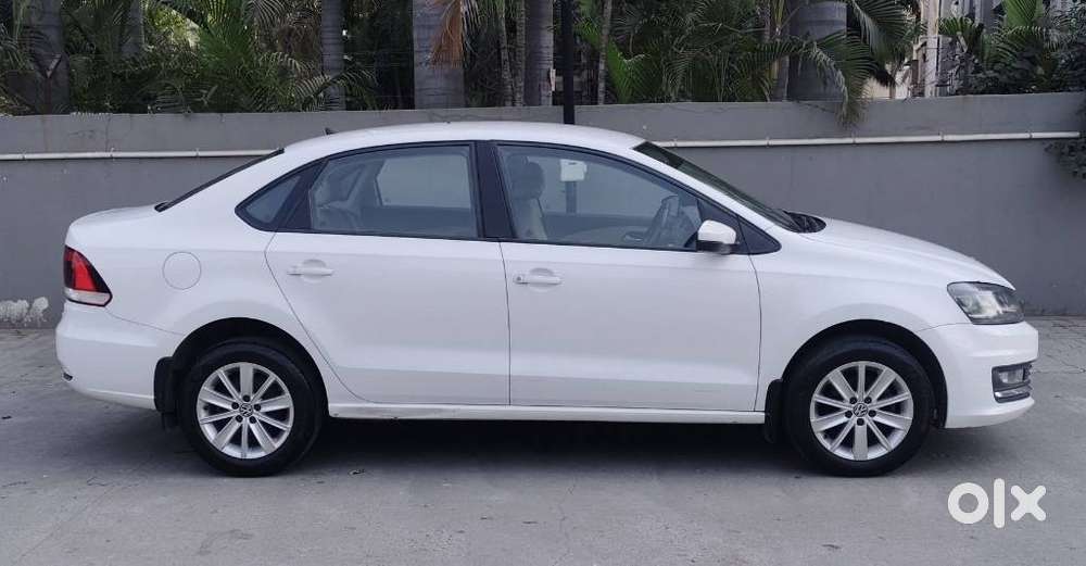 Volkswagen Vento 1.2 Tsi Highline Plus At, 2017, Petrol