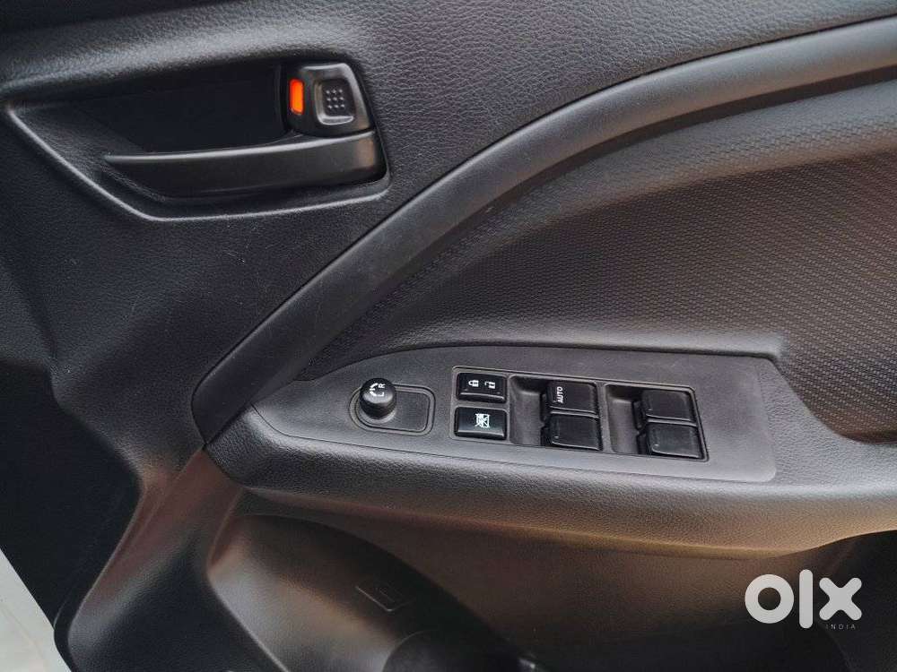 Maruti Suzuki Brezza 1.5 Lxi Smart Hybrid, 2023, Petrol