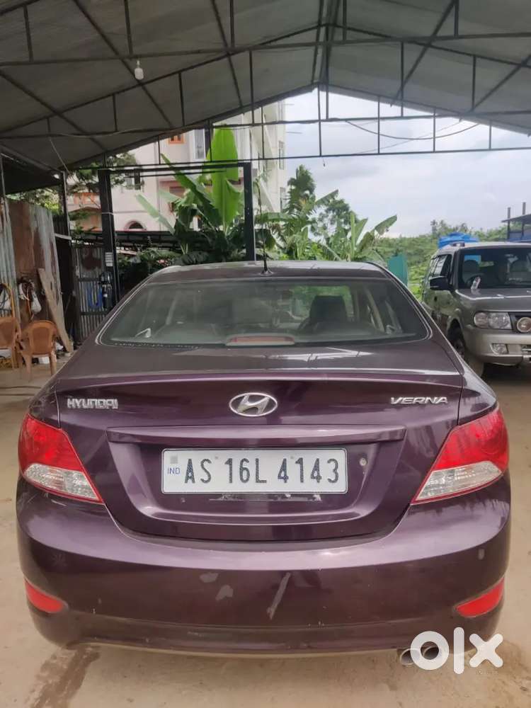 Hyundai Verna 1.6 2011 Manual