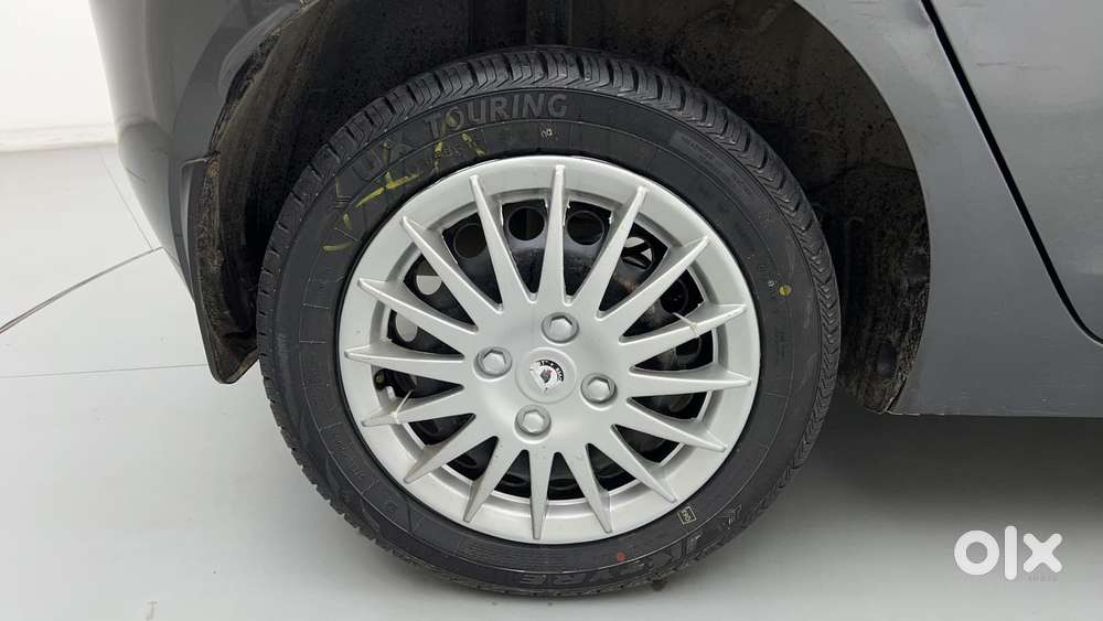 Tata Altroz 1.2 Xm Plus, 2022, Petrol