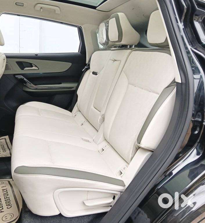 Mahindra Xev 9e Pack Three (top Model), 2025, Electric