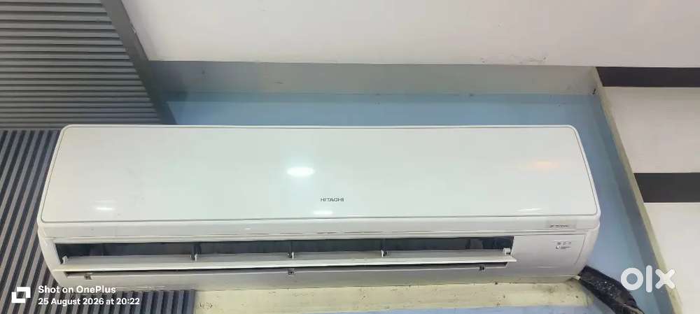 Running condition AC Hitachi 4 years old 1.5 ton
