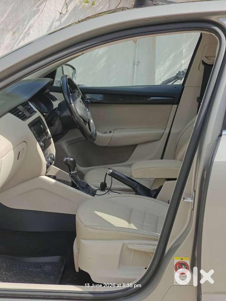 Skoda Octavia Elegance 2.0 Tdi At, 2013, Diesel