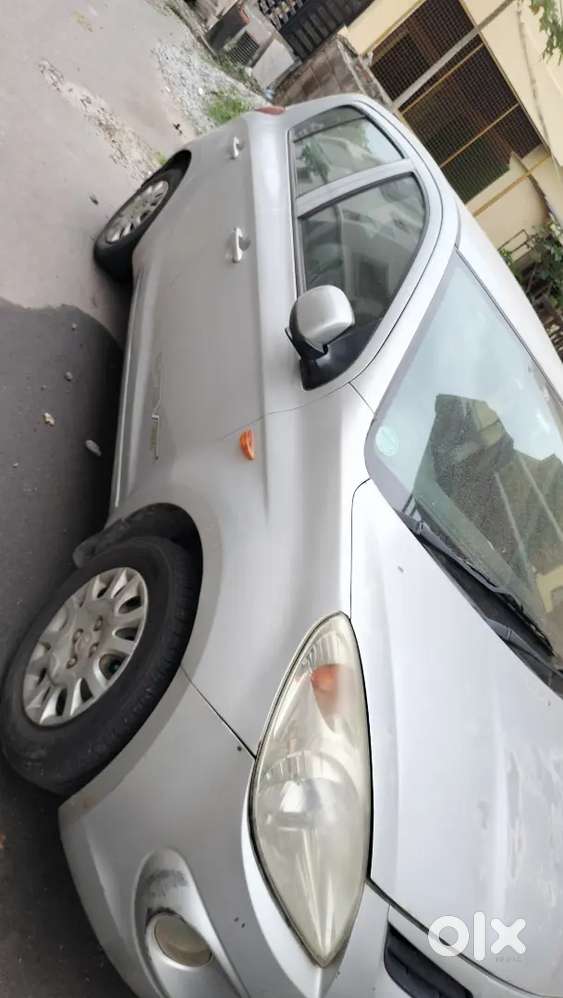 I20 Magna Car