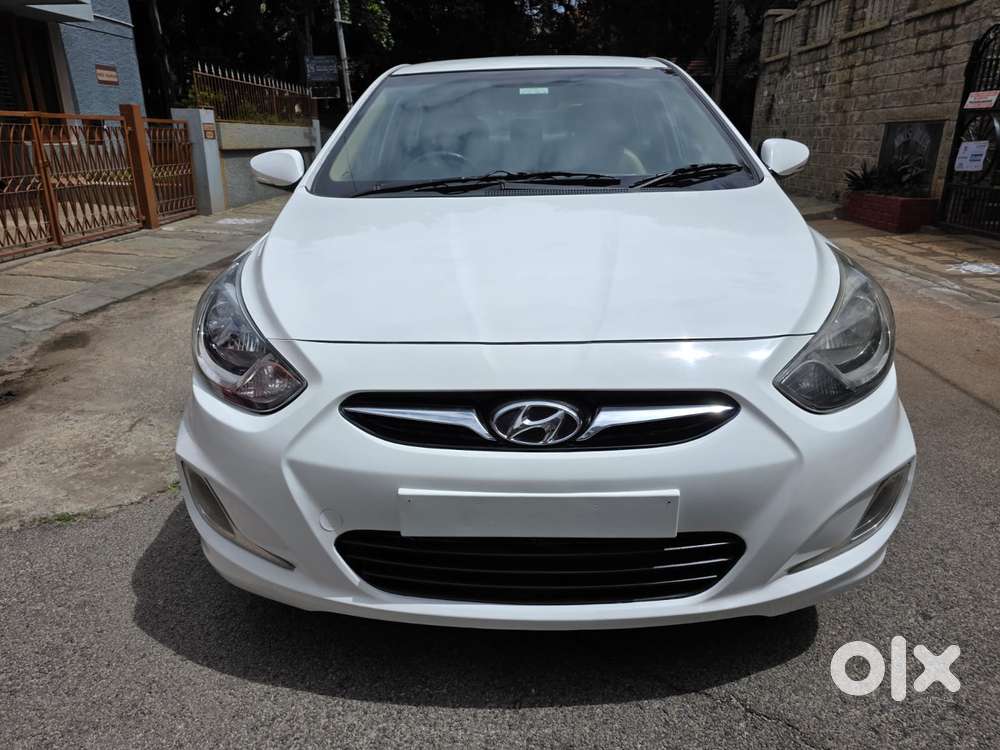 Hyundai Verna Vtvt 1.6 Sx, 2012, Petrol