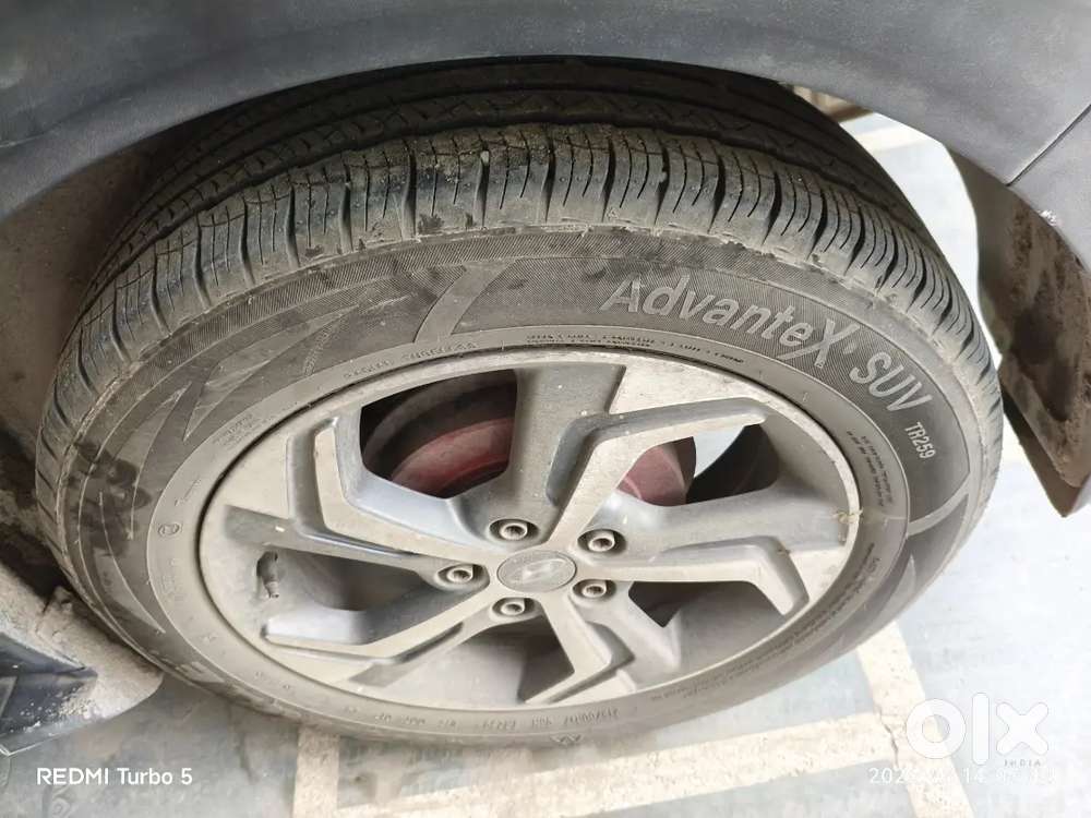 Hyundai Creta 2017 Petrol/cngmanual, Single Person Driven, Immaculate