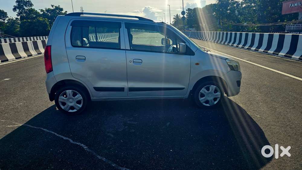 Maruti Suzuki Wagon R Amt Vxi, 2016, Petrol