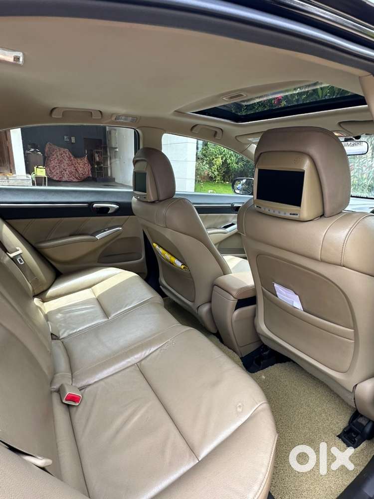 Honda Civic 1.8 V Mt Sunroof | Limited Edition | Immaculate