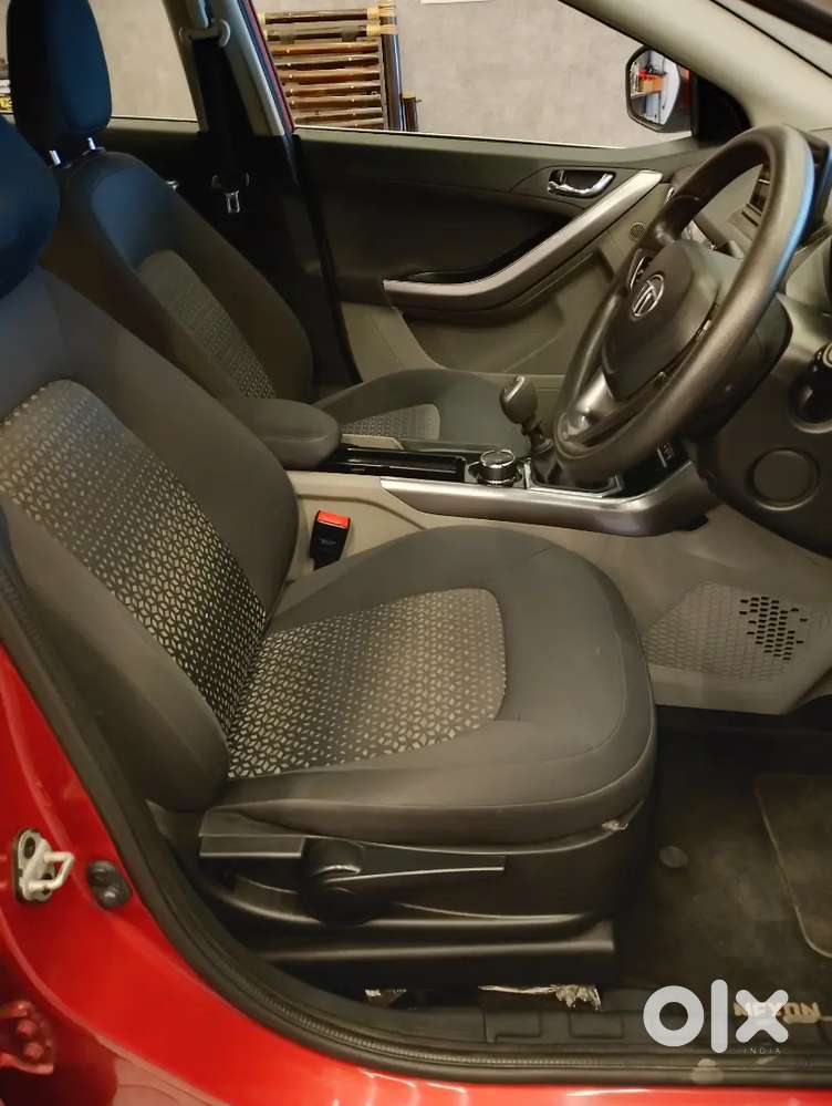 Tata Nexon 2018, Low Kms Driven.