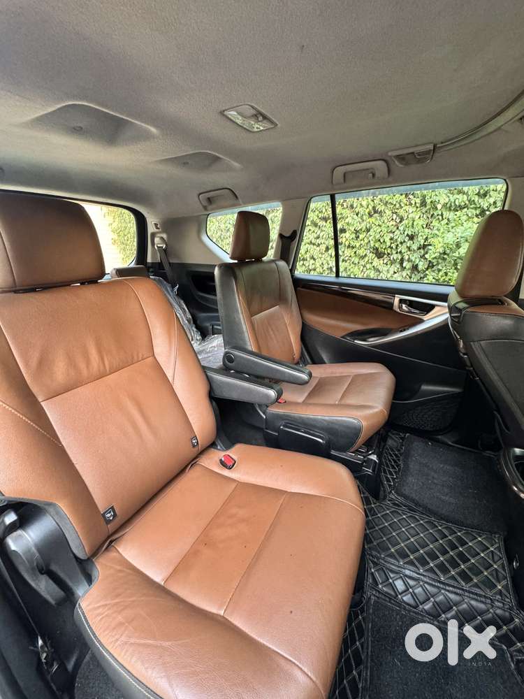 Toyota Innova Crysta 2.8 Zx At, 2017, Diesel