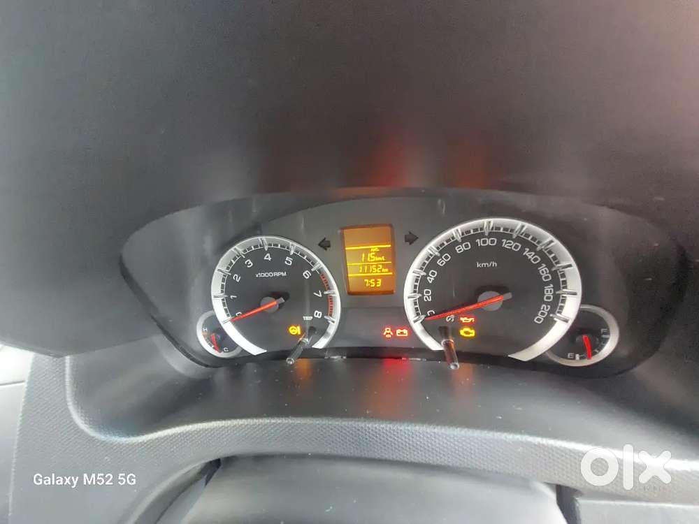 Maruti Suzuki Swift 2015 Petrol 1st Owner