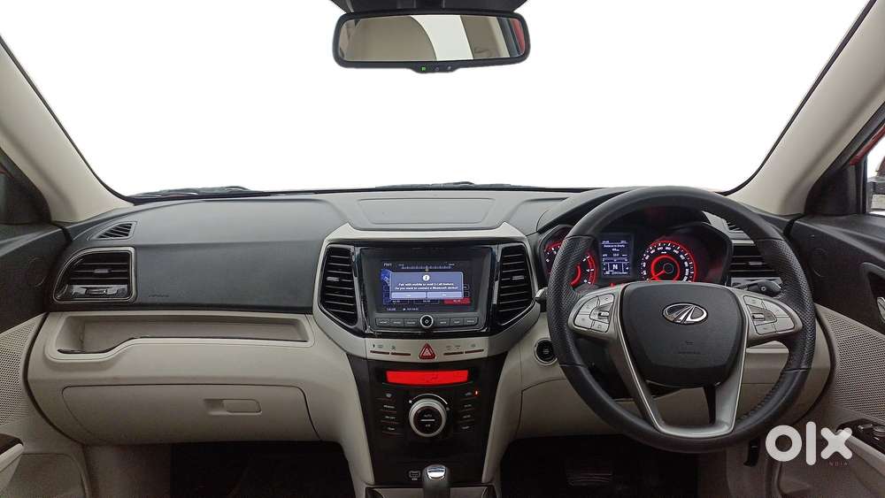 Mahindra Xuv300 1.2 W8 (o) Amt Petrol, 2022, Petrol