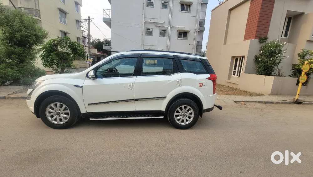 Mahindra Xuv500 W9(sun Roof)– Excellent Condition  2017 Model