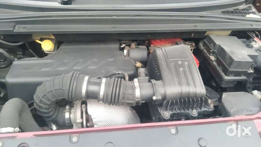 Mahindra Marazzo M8, 2019, Diesel