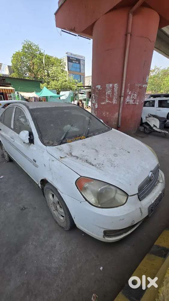 Hyundai Verna 2011 Half Self Start For Sale