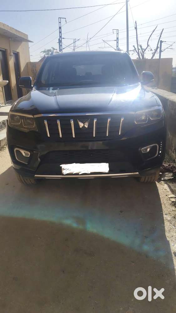 Mahindra Diesel Automatic 2022