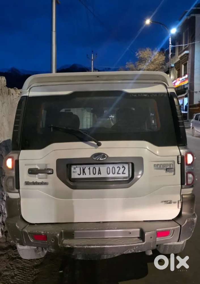 Mahindra Scorpio Classic 2015 S10