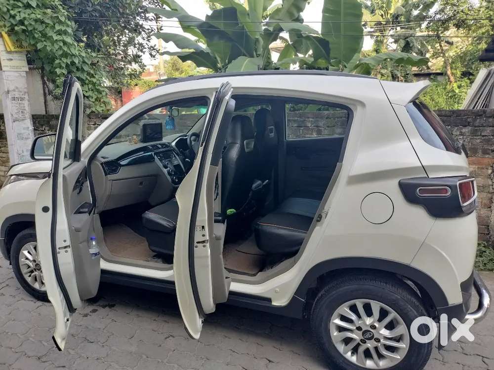 Mahindra Kuv 100 2017