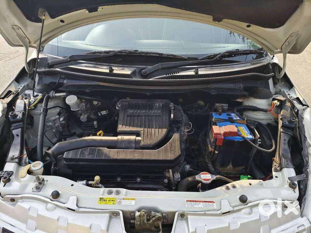 Maruti Suzuki Swift Lxi Optional-o, 2015, Petrol