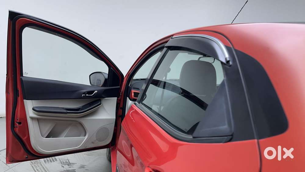Tata Tiago Xza Plus Dual Tone, 2022, Petrol