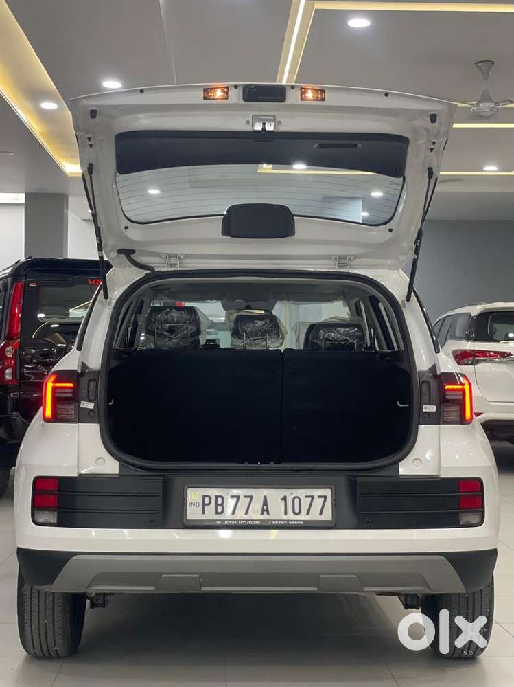 Hyundai Venue S (o) 1.2 Petrol Knight Edition, 2025, Petrol