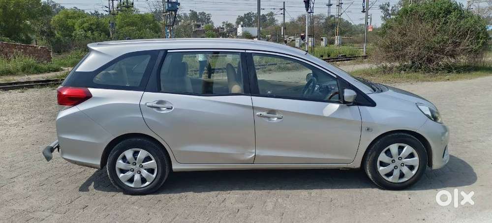 Honda Mobilio 1.5 S I-vtec Mt, 2015, Petrol