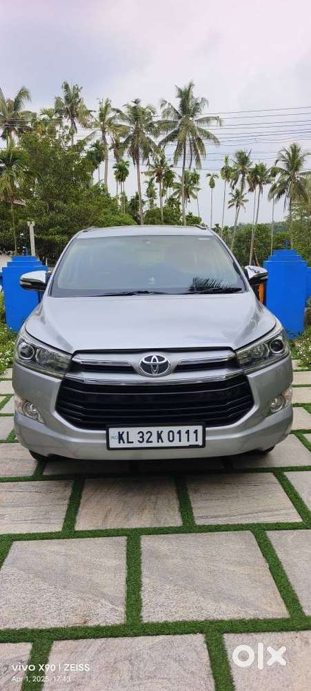 Toyota Innova Crysta 2.8 Z, 2016, Diesel